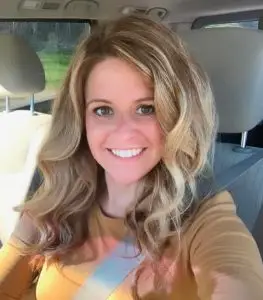 Registrar : Vanessa Belcher